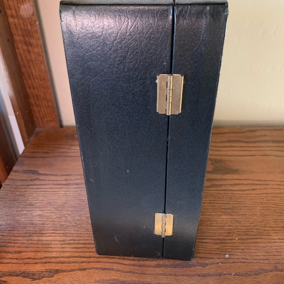 TRAV-L-BAR In Suitcase For Four Guests in Silver With Serving Tray, Bar Utensils - Picture 12 of 17